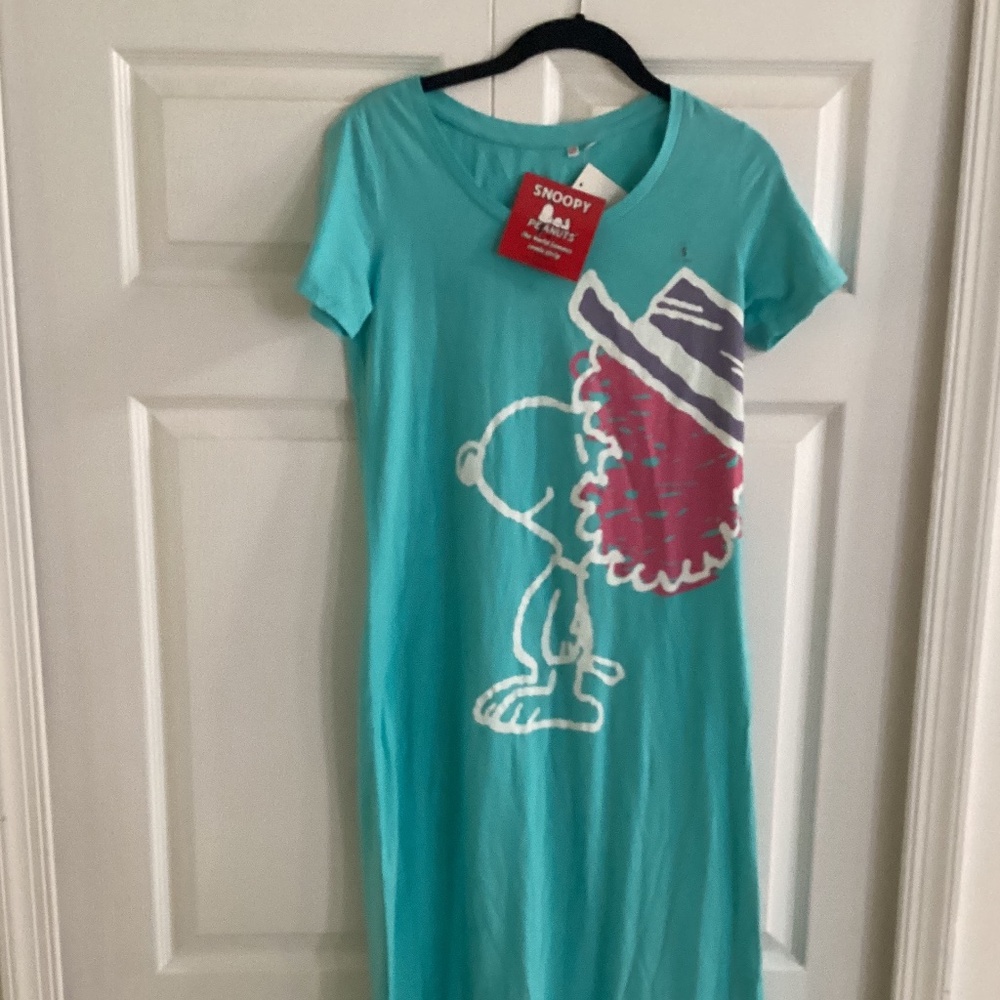 NWT Peanuts Maxi Short Sleeve Dress Size Small